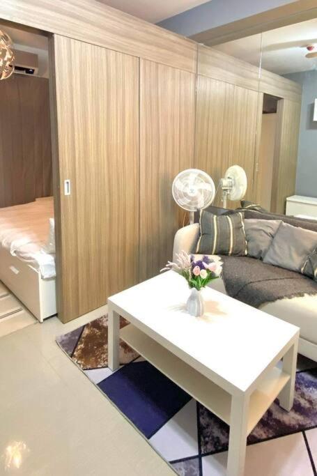 Fully Equipped 1Br Condo At Shore2 Near To Moa Manila Exteriér fotografie